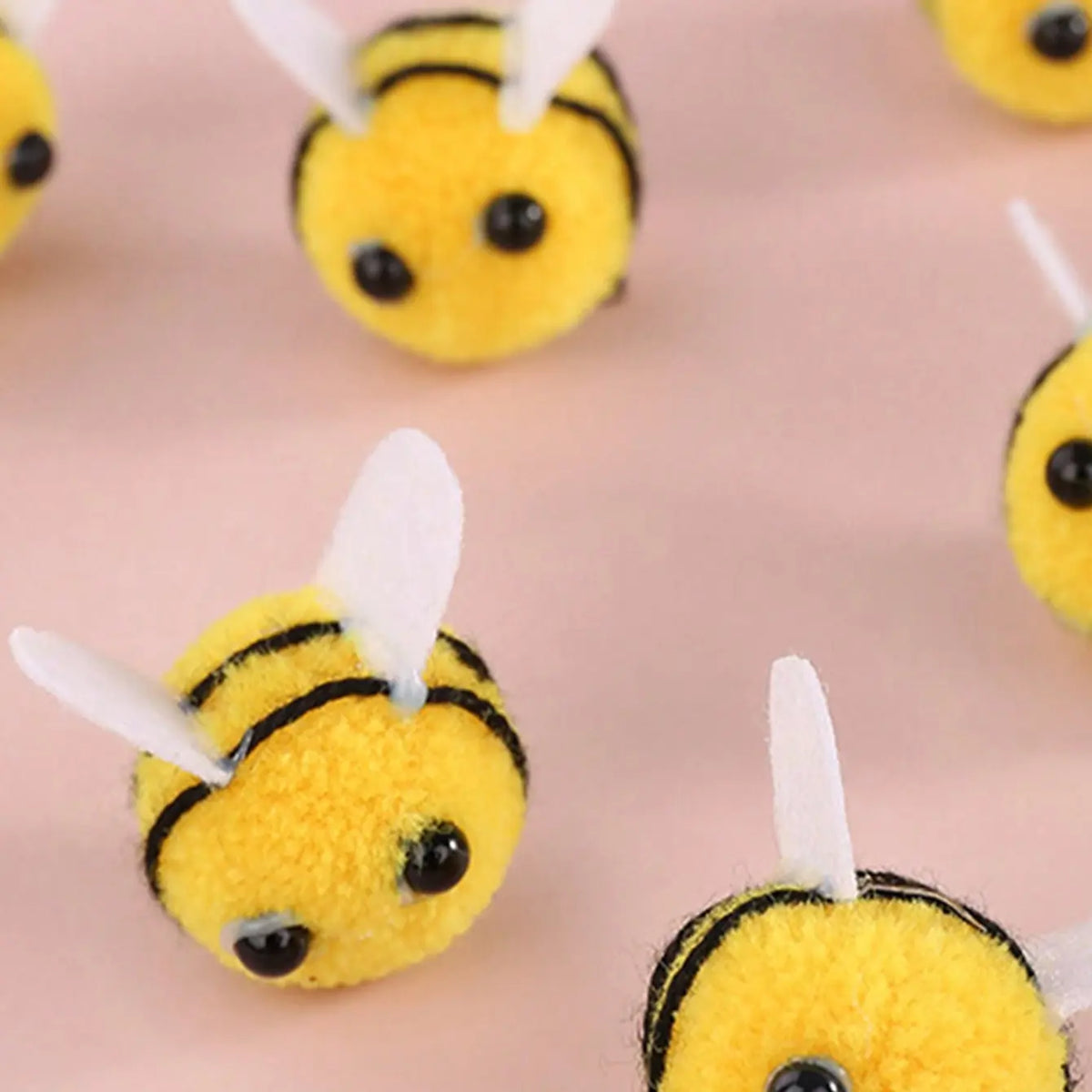Handmade DIY Bee Ball Toys Set, Decorative Home Accessories, Party Room Plant Fabric Ornament, Fun Insect Design, Ideal Gift Choice