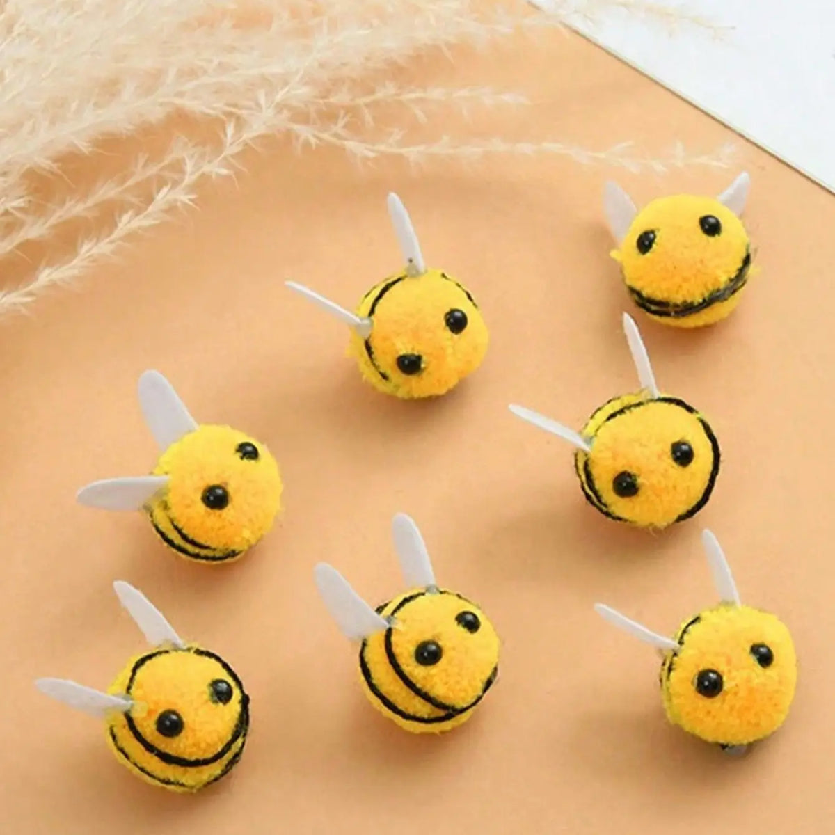 Handmade DIY Bee Ball Toys Set, Decorative Home Accessories, Party Room Plant Fabric Ornament, Fun Insect Design, Ideal Gift Choice