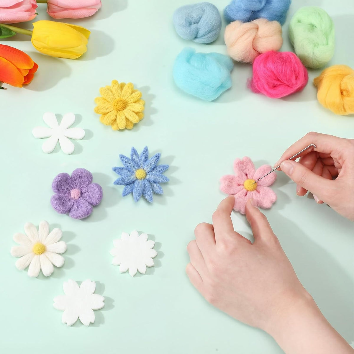 HunnmingRe 32 Set Needle Felting Kits Needle Felting Supplies for Beginner Include Wool Roving Pad and Needles for DIY Home Decoration Art Craft(Flowers)