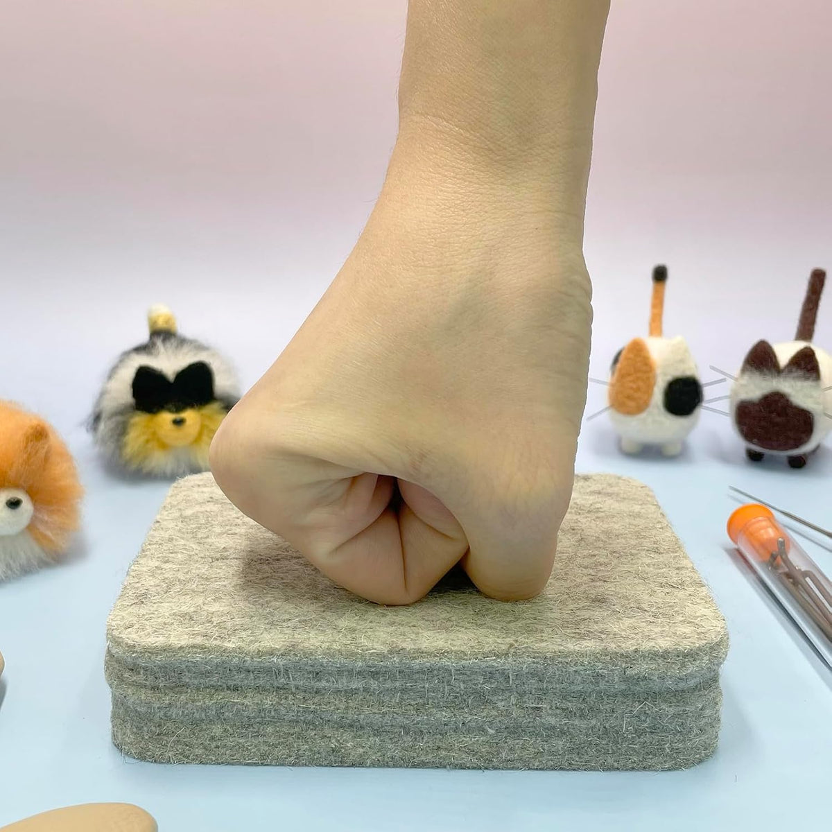 Truslin Needle Felting Kit, 12 Pcs Doll Making Needle Felting Starter Kit